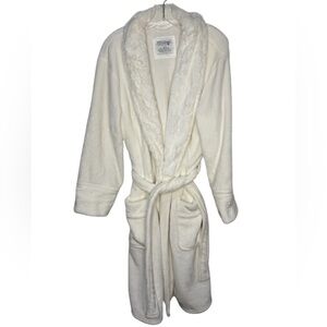 PJ Salvage White Faux Fur Trim Cozy Robe Belted Long Length Medium